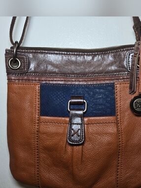 Beautiful Leather Cross Body Purse By The Sak Cognac Brown Adjustable Strap Boho